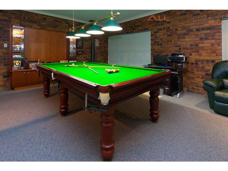 2 Huntingdon St, Forestdale QLD 4118