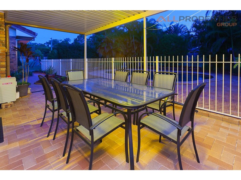 2 Huntingdon St, Forestdale QLD 4118