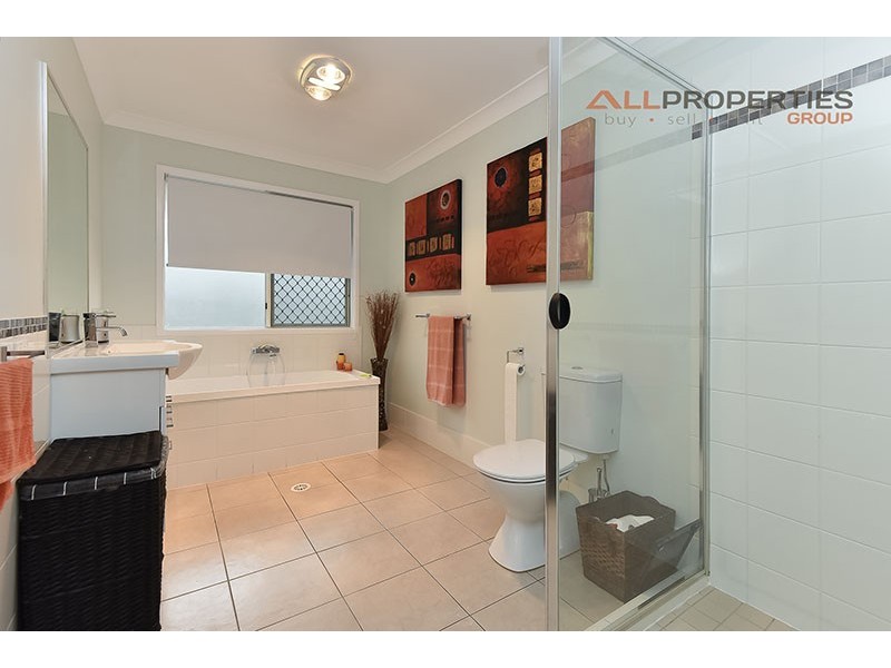 4 Jenny McMahon Court, Goodna QLD 4300