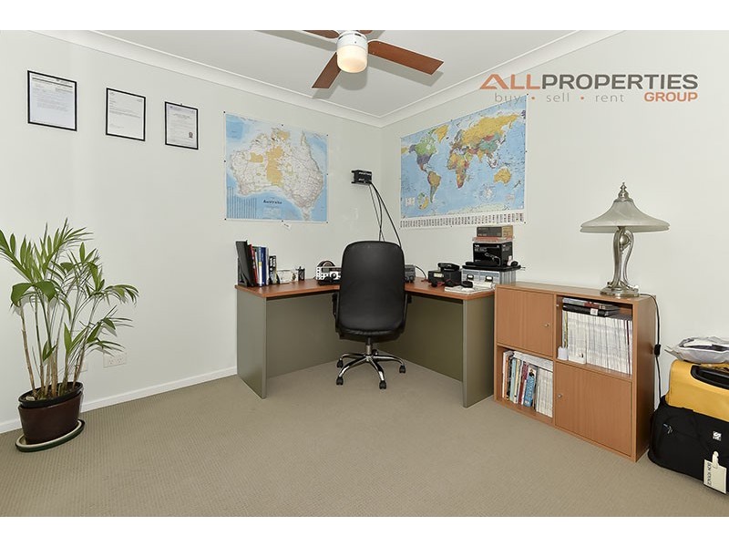 4 Jenny McMahon Court, Goodna QLD 4300