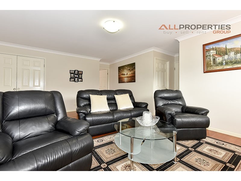 7 Sorrento Way, Forest Lake QLD 4078