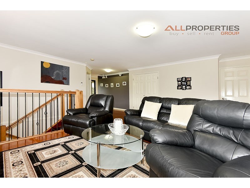 7 Sorrento Way, Forest Lake QLD 4078