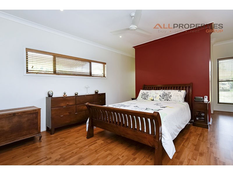 10 Randerson Street, Forest Lake QLD 4078