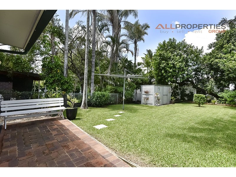 22 Price St, Oxley QLD 4075