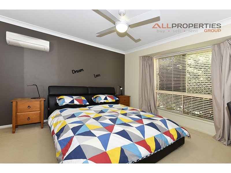 16 Chapple Pl, Forest Lake QLD 4078