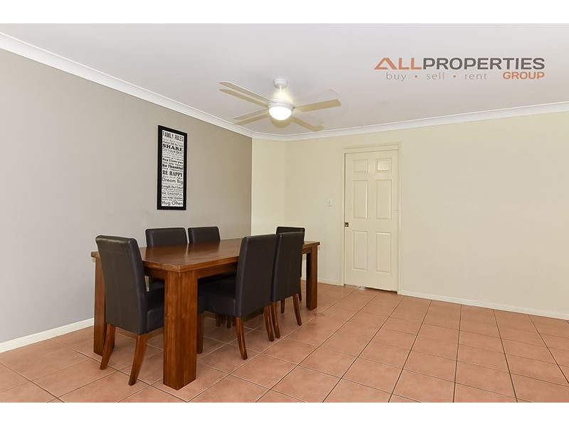 16 Chapple Pl, Forest Lake QLD 4078