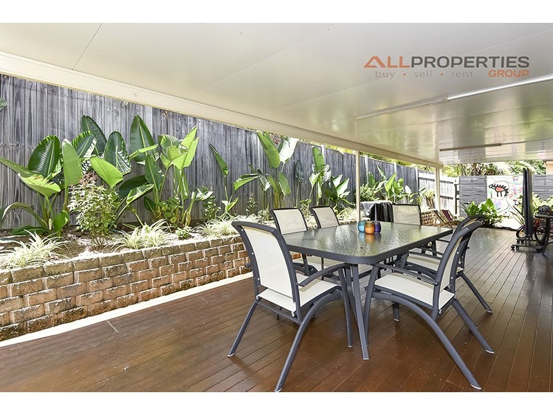 16 Chapple Pl, Forest Lake QLD 4078