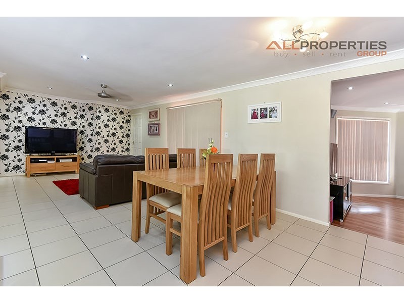 52-54 Deborah Court, Munruben QLD 4125