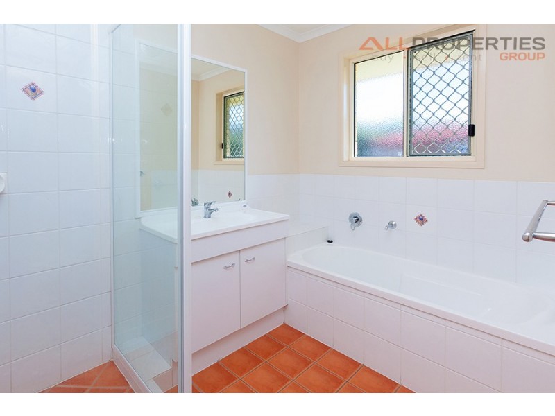 2 Rusty Oak Ct, Jimboomba QLD 4280