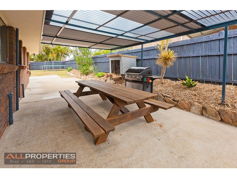 77 VANSITTART ROAD, Regents Park QLD 4118