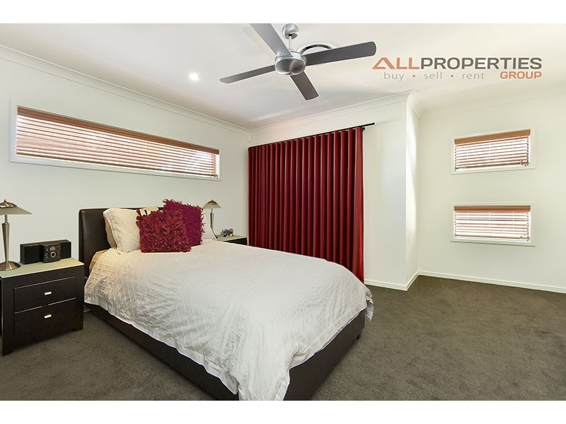 24 Sisley St, Forest Lake QLD 4078