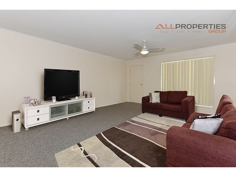 18/6 Rosegum Place, Redbank Plains QLD 4301