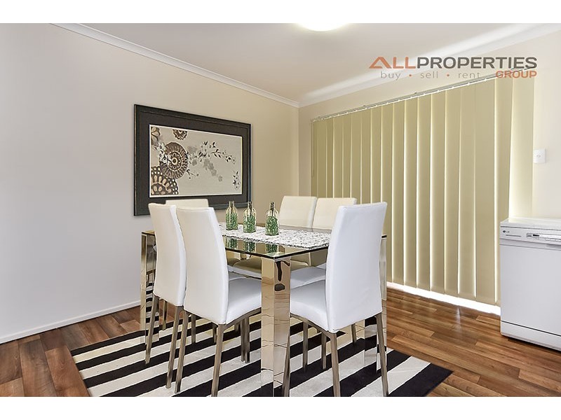 18/6 Rosegum Place, Redbank Plains QLD 4301