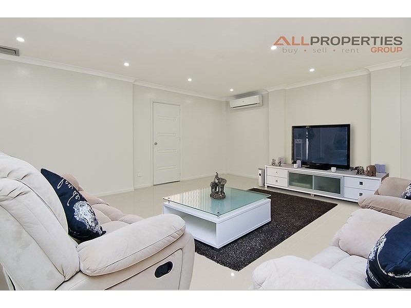 3 Dunraven Cl, Durack QLD 4077