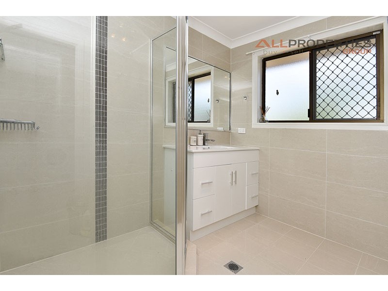 3 Dunraven Cl, Durack QLD 4077