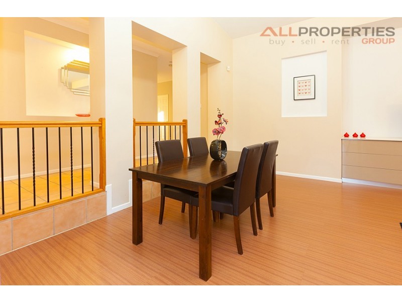 8-10 Waler Court, New Beith QLD 4124