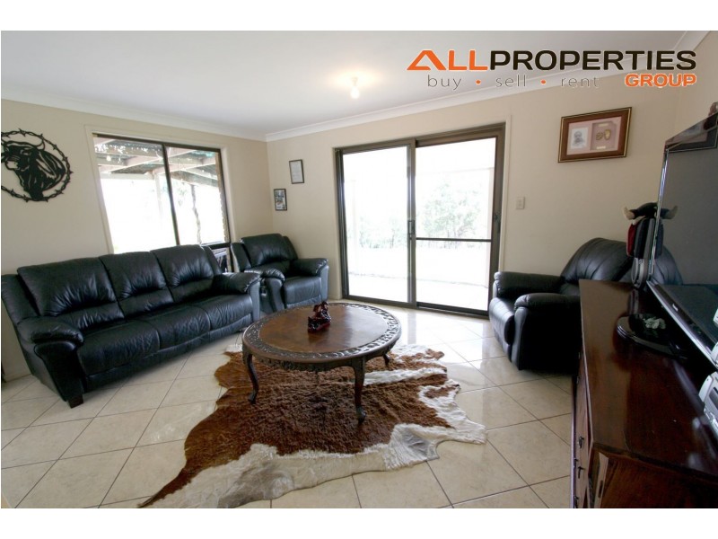 135 Trewin Road, Mundoolun QLD 4285
