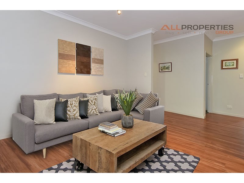 12 Juniper Street, Heathwood QLD 4110