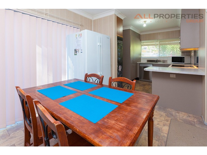 3 Garden Avenue, Woodridge QLD 4114