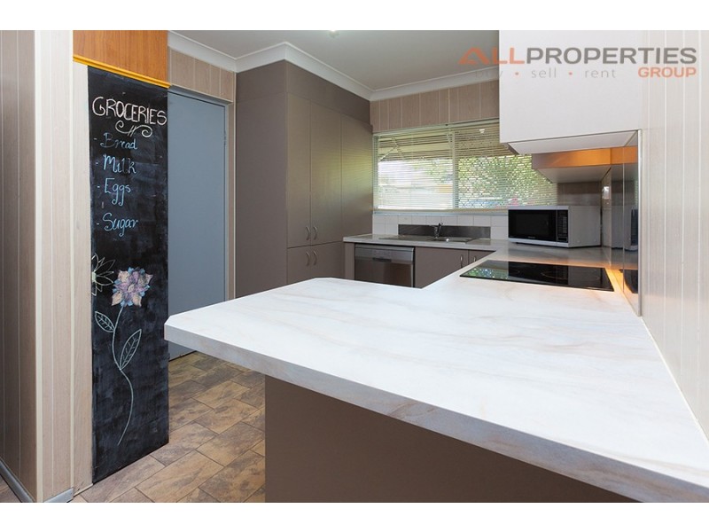 3 Garden Avenue, Woodridge QLD 4114