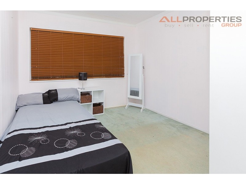 3 Garden Avenue, Woodridge QLD 4114