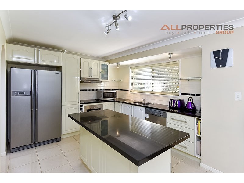 36 Dracon Street, Regents Park QLD 4118