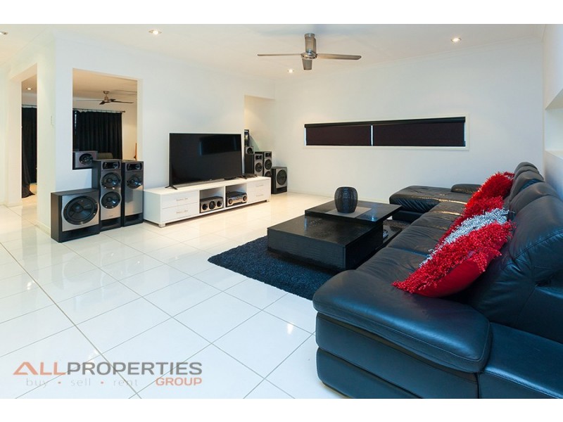 55 Casuarina Circuit, Heathwood QLD 4110