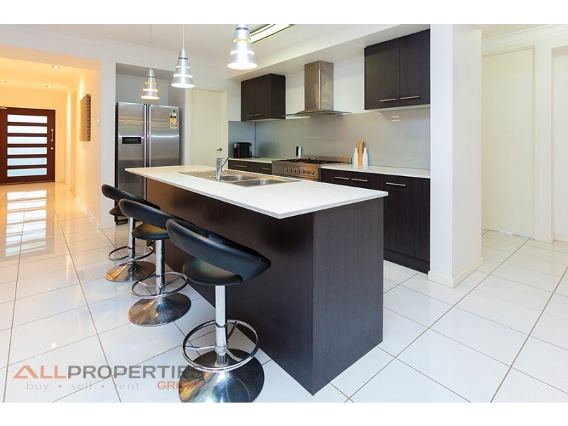 55 Casuarina Circuit, Heathwood QLD 4110