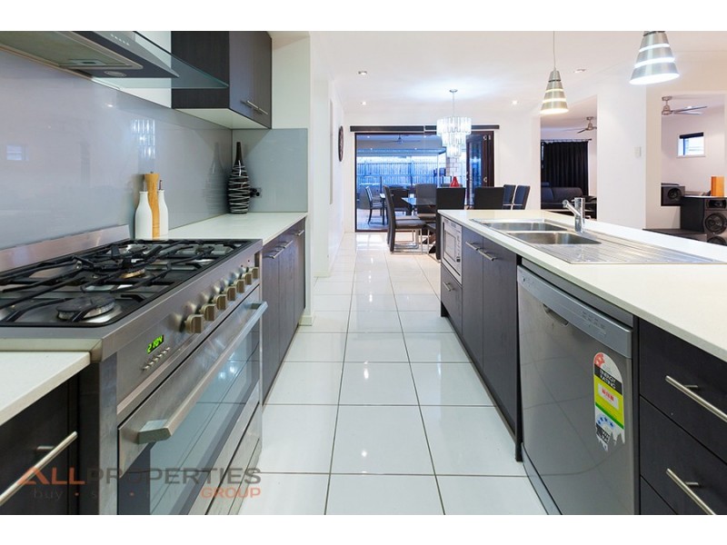 55 Casuarina Circuit, Heathwood QLD 4110