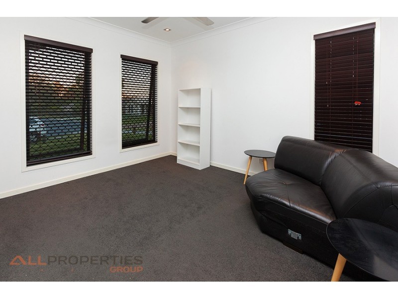 55 Casuarina Circuit, Heathwood QLD 4110