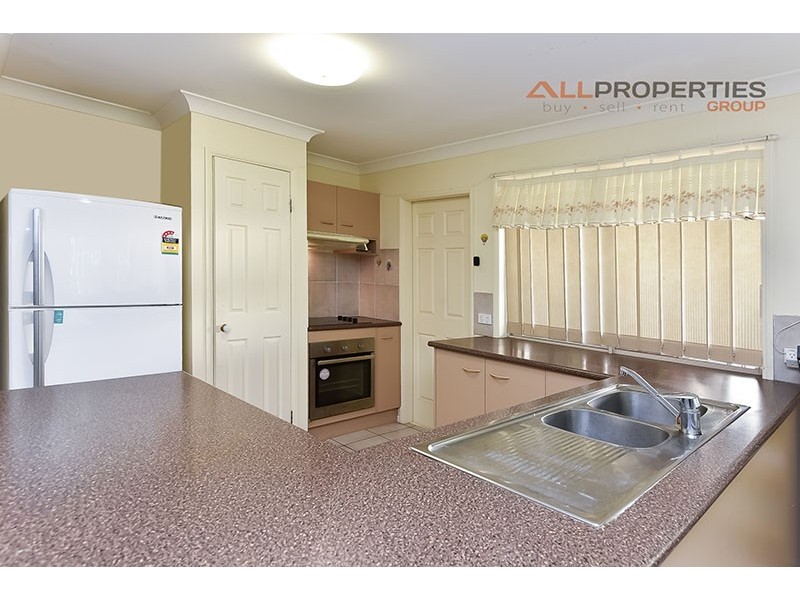 12 Landsborough Place, Forest Lake QLD 4078