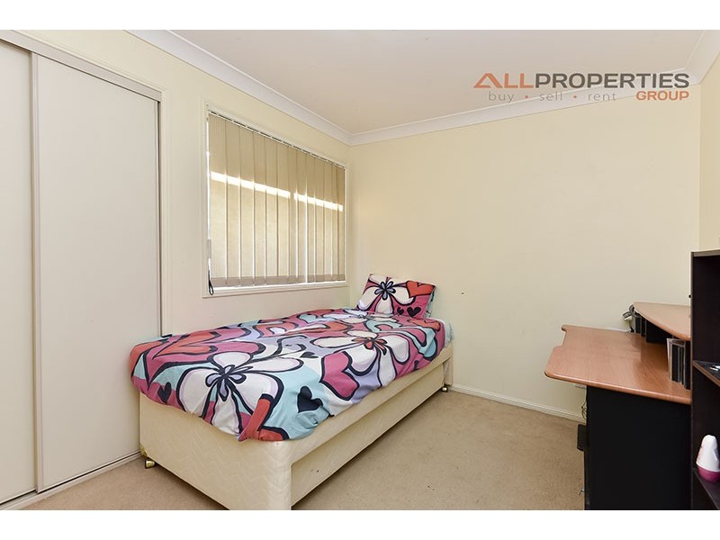 12 Landsborough Place, Forest Lake QLD 4078