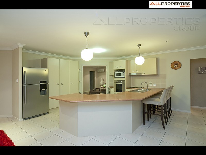 8 St Ives Cl, Drewvale QLD 4116