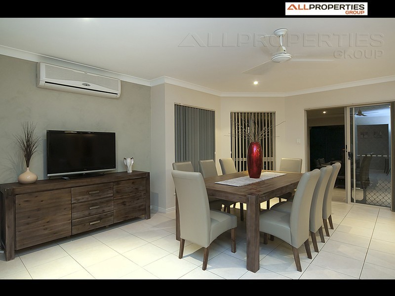 8 St Ives Cl, Drewvale QLD 4116