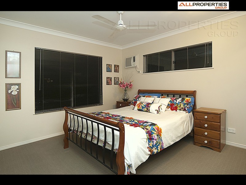 8 St Ives Cl, Drewvale QLD 4116