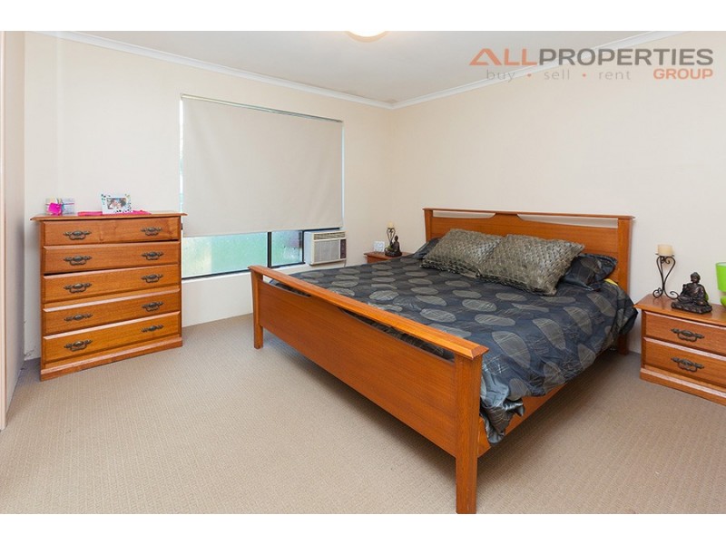 48 Ironwood St, Crestmead QLD 4132