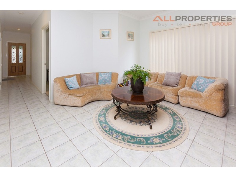 57 Oxford Parade, Forest Lake QLD 4078