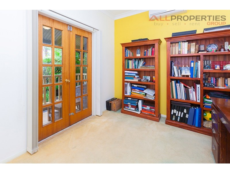 57 Oxford Parade, Forest Lake QLD 4078