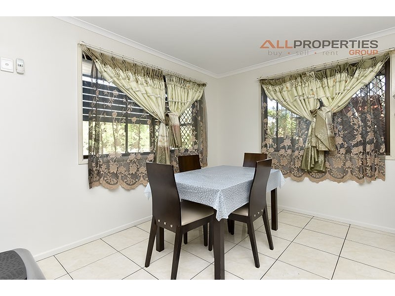 311 Blunder Rd, Durack QLD 4077
