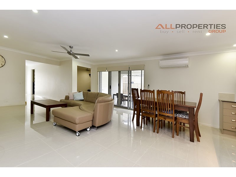 43 Dinnigan Cr, Durack QLD 4077