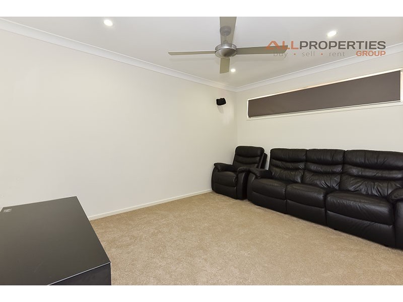 43 Dinnigan Cr, Durack QLD 4077