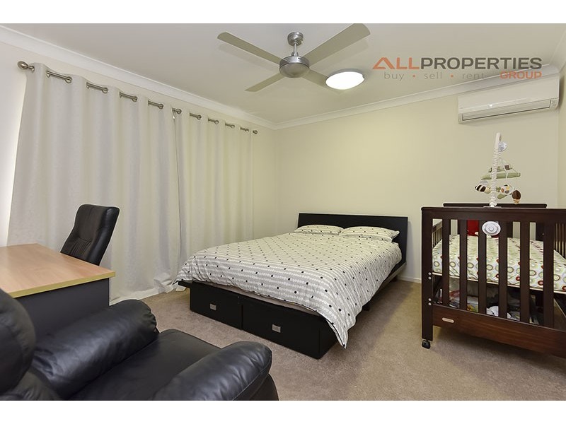 43 Dinnigan Cr, Durack QLD 4077