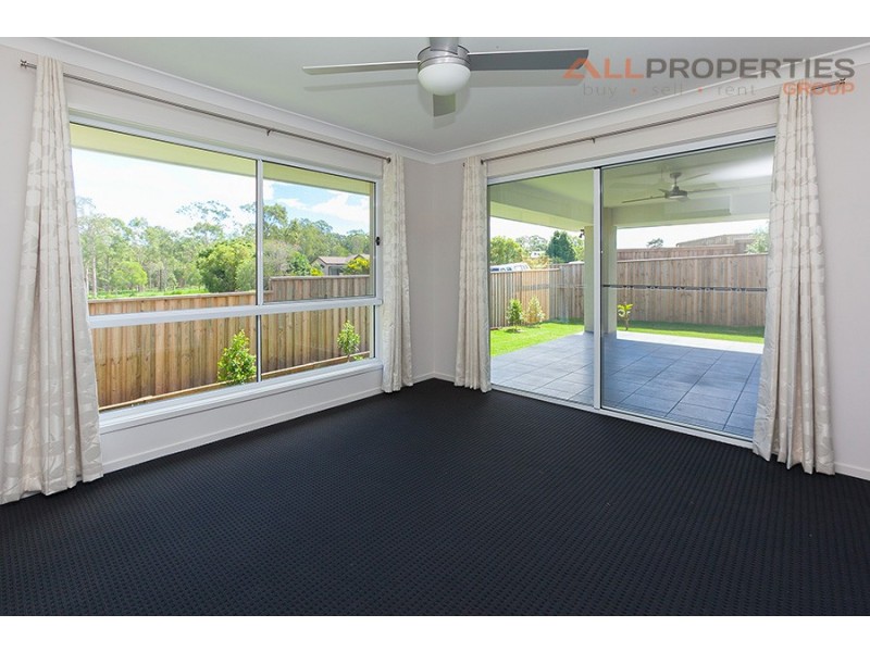 64 The Avenue, Heathwood QLD 4110