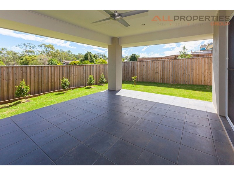 64 The Avenue, Heathwood QLD 4110
