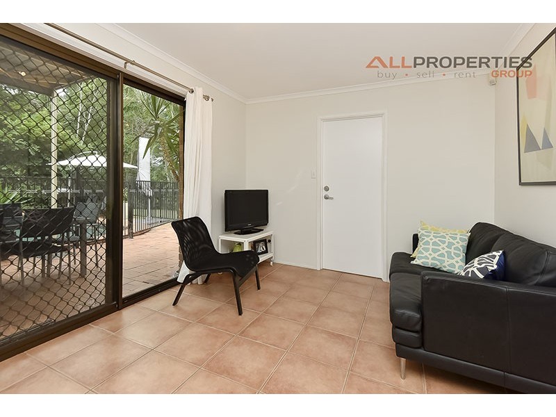 26 Buffalo Street, Riverhills QLD 4074