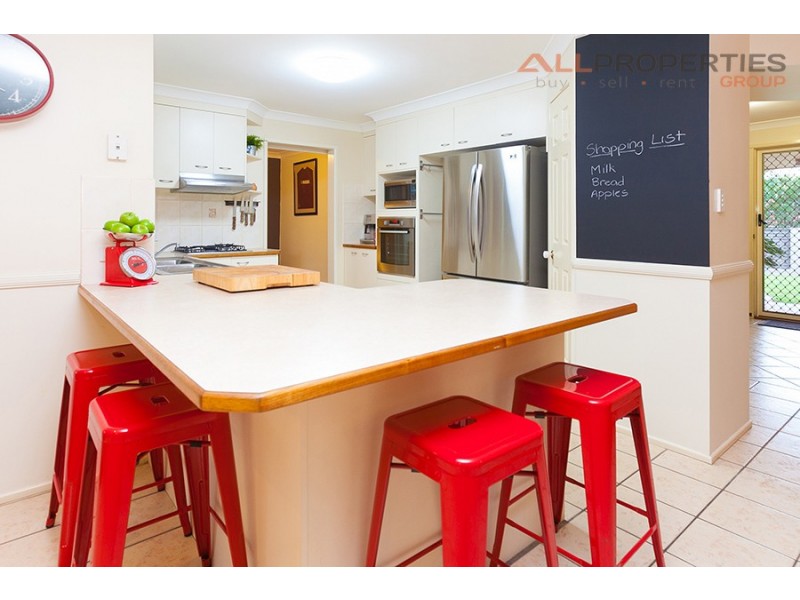 11 Branxton Place, Parkinson QLD 4115