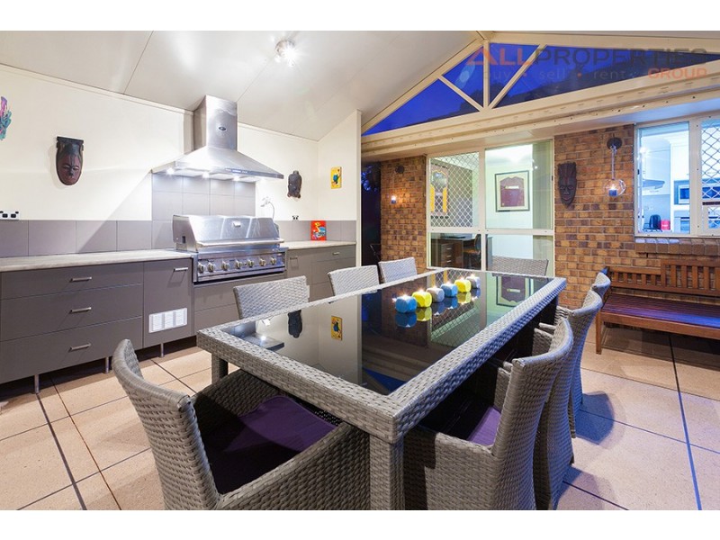 11 Branxton Place, Parkinson QLD 4115