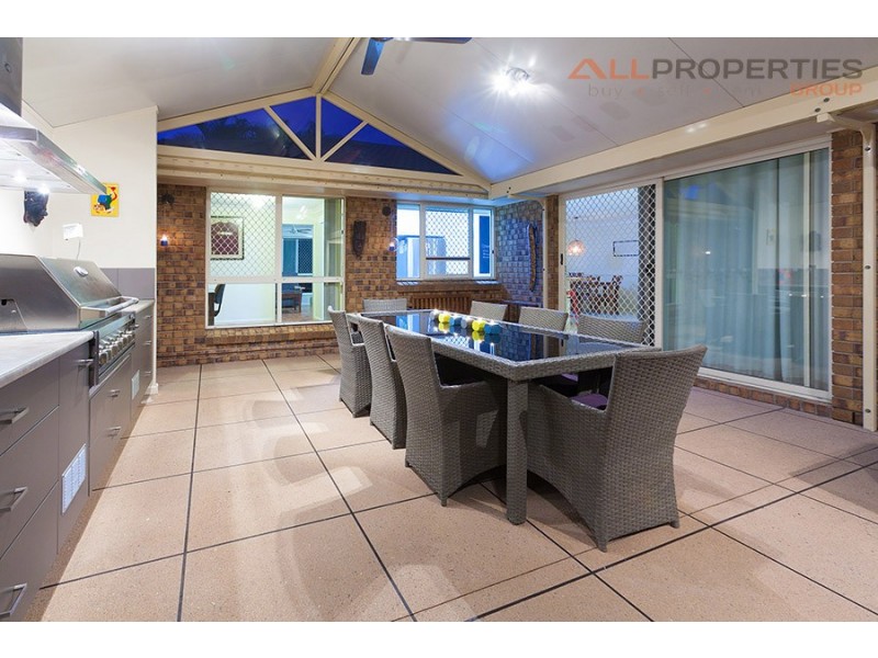 11 Branxton Place, Parkinson QLD 4115