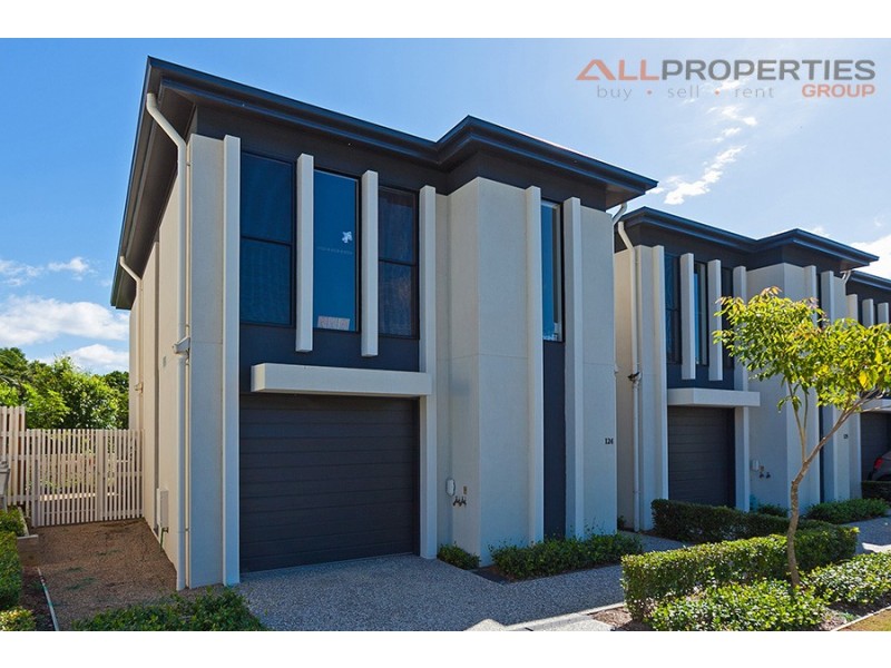 124 North Hill Drive, Robina QLD 4226