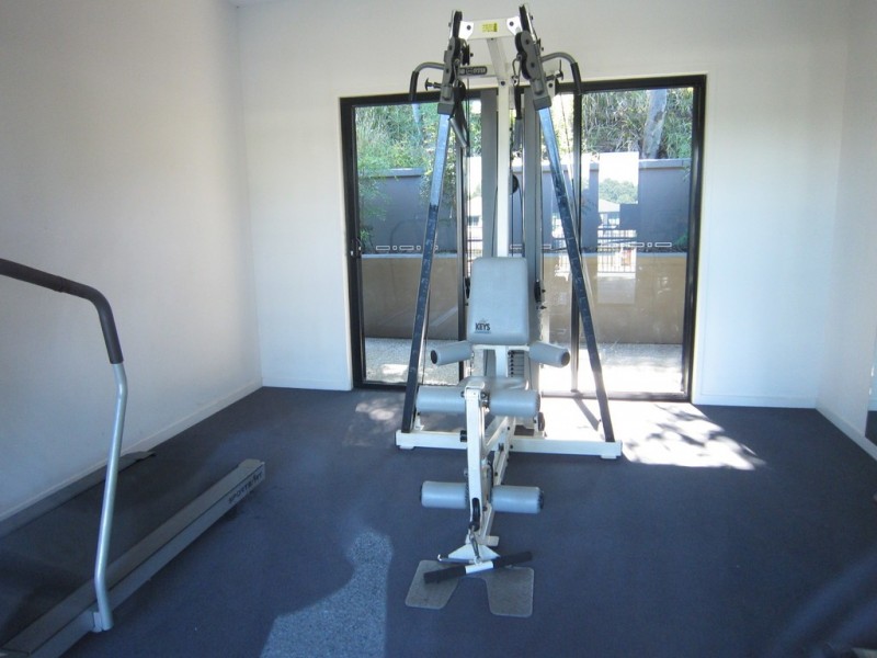 124 North Hill Drive, Robina QLD 4226